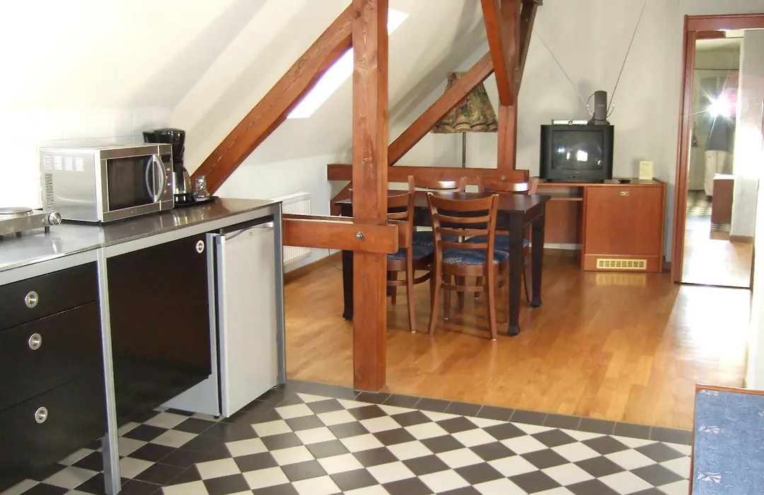 Pensionszimmer Unicat-1